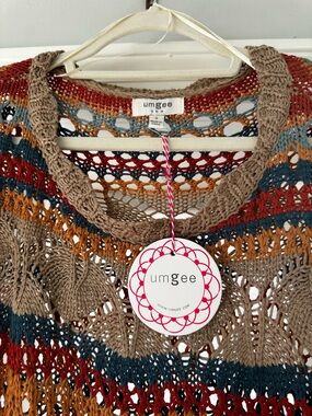 Umgee Multicolor Open-Knit Crewneck Sweater in Taupe, Rust & Blue